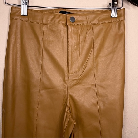 New Medium Fitted Forever 21 Tan Brown Faux Leather Pants Stretch Vegan NWT - Picture 8 of 15